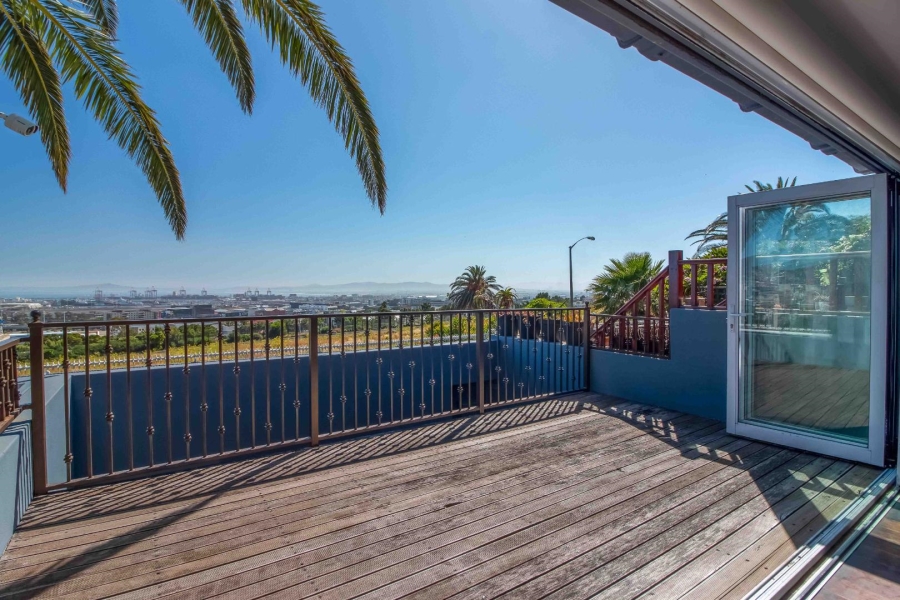 3 Bedroom Property for Sale in Zonnebloem Western Cape